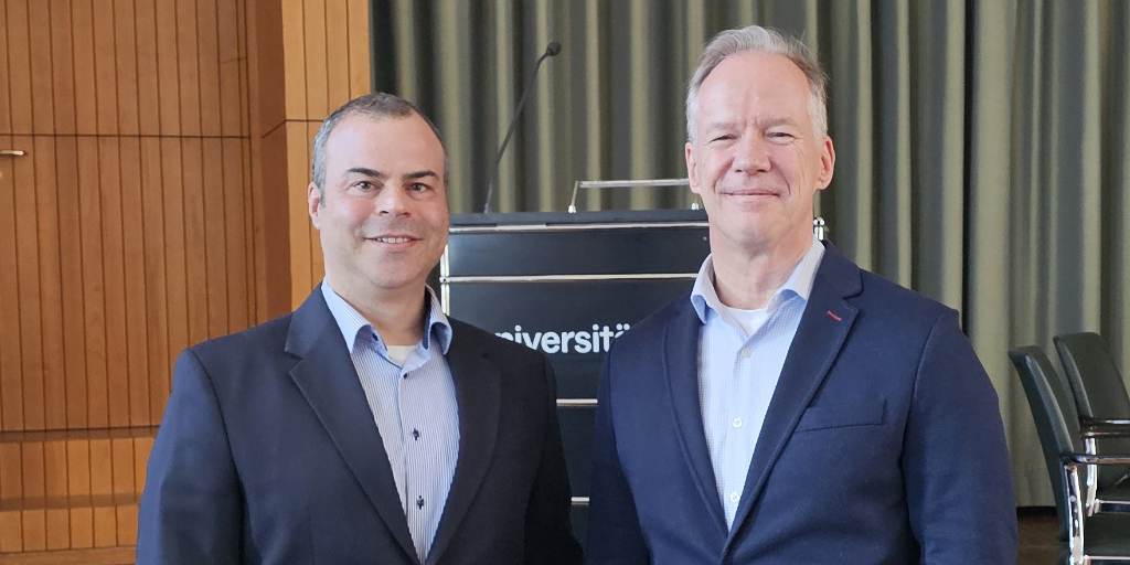Lars Scarpello und Alexander Bell bei den XXVII jornadas hispánicas in der Universität Freiburg. Nächste Station DKLK